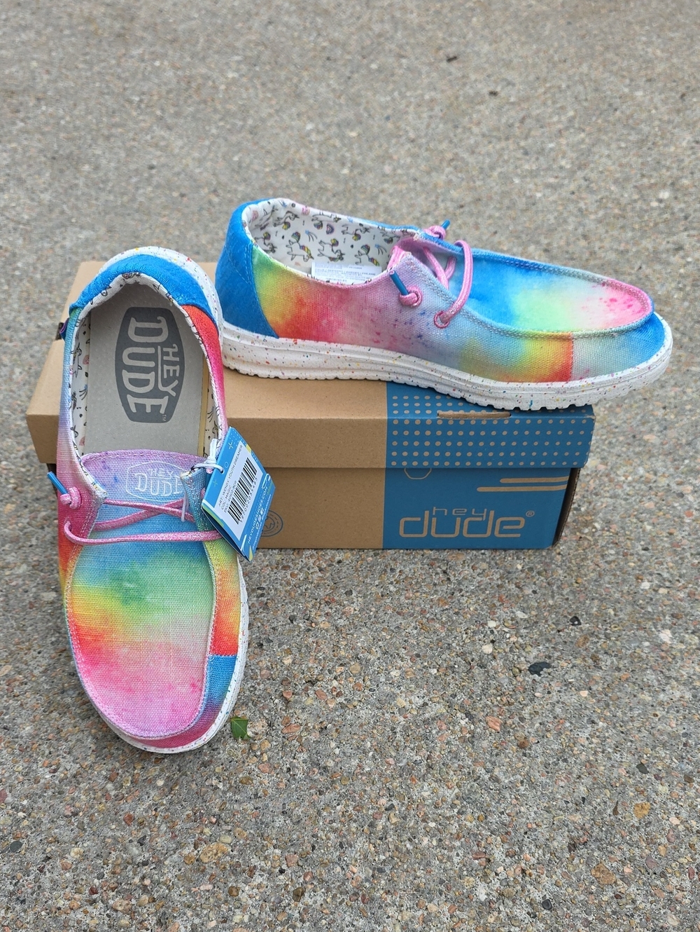NWT Hey Dude Wendy Youth Dreamer Magic Rainbow Tie Dye Unicorn Size Youth 6